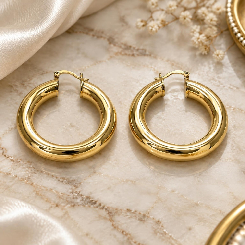 Oro Laminado Medium Hoop, Gold Filled Style Hollow Design, Polished, Golden Finish