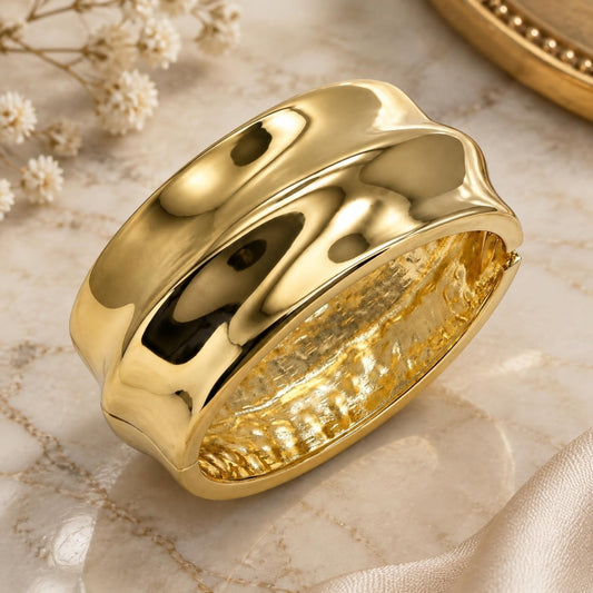 Oro Laminado Individual Bangle, Gold Filled Style Polished, Golden Finish