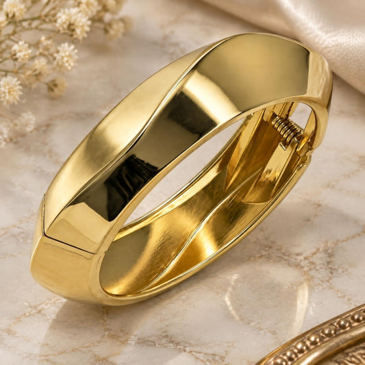 Oro Laminado Individual Bangle, Gold Filled Style Polished, Golden Finish