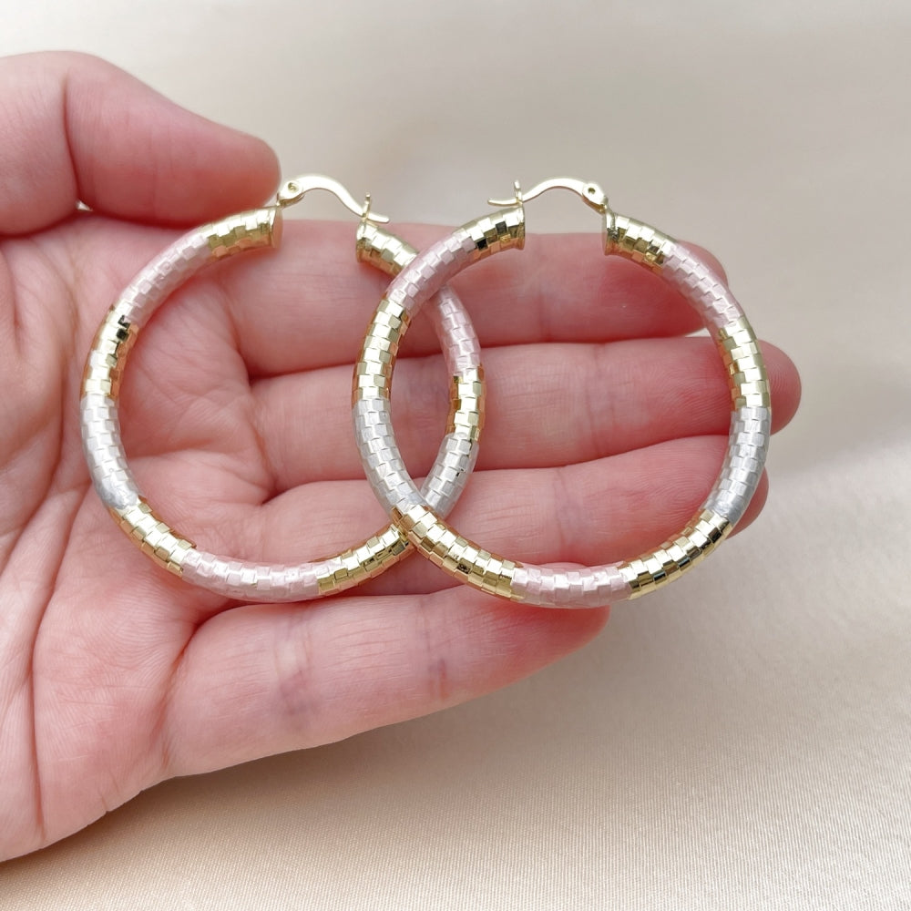 Oro Laminado Large Hoop, Gold Filled Style Hollow Design, Diamond Cutting Finish, Tricolor