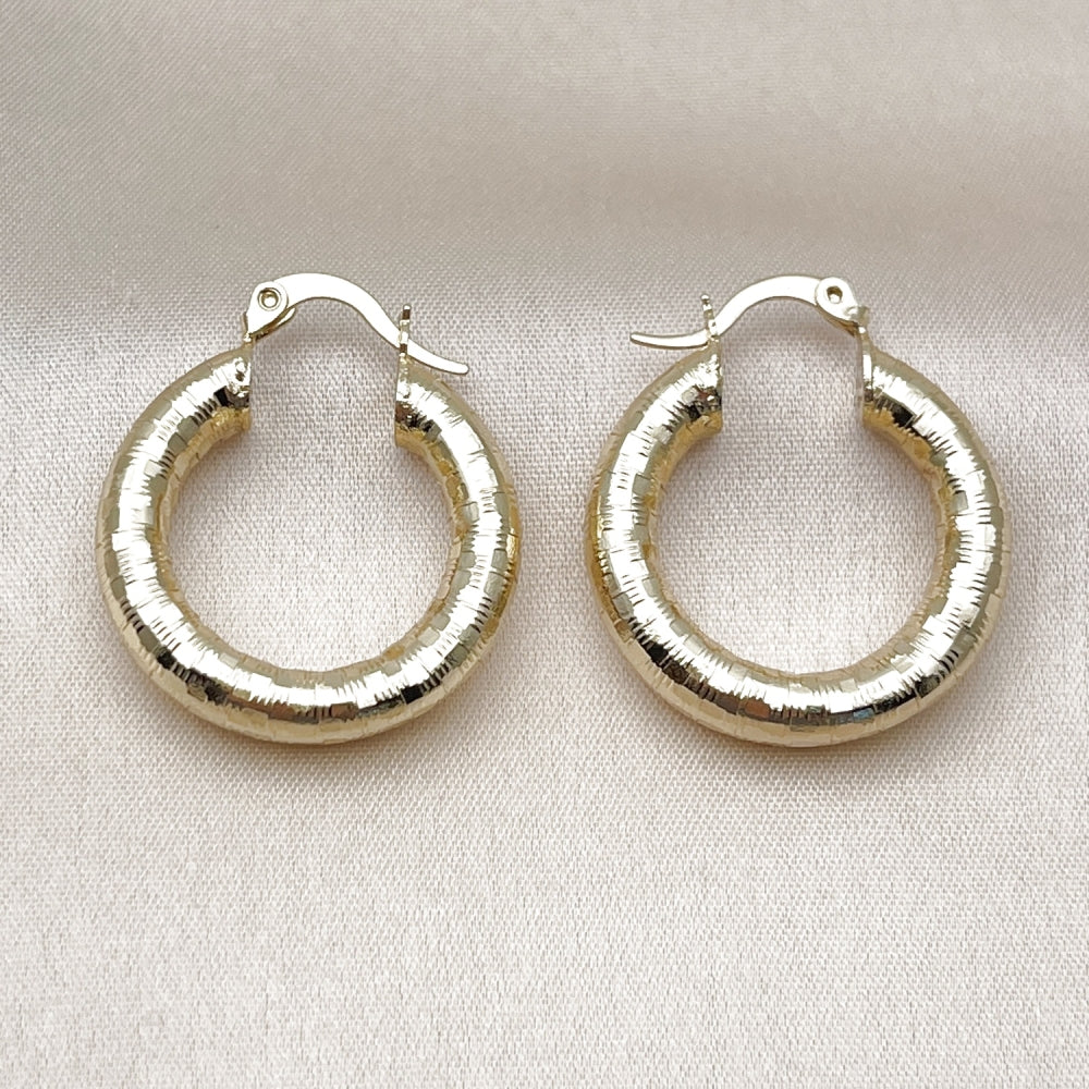 Oro Laminado Small Hoop, Gold Filled Style Hollow Design, Diamond Cutting Finish, Golden Finish