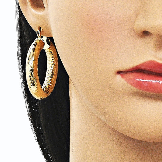 Oro Laminado Medium Hoop, Gold Filled Style Hollow Design, Diamond Cutting Finish, Golden Finish