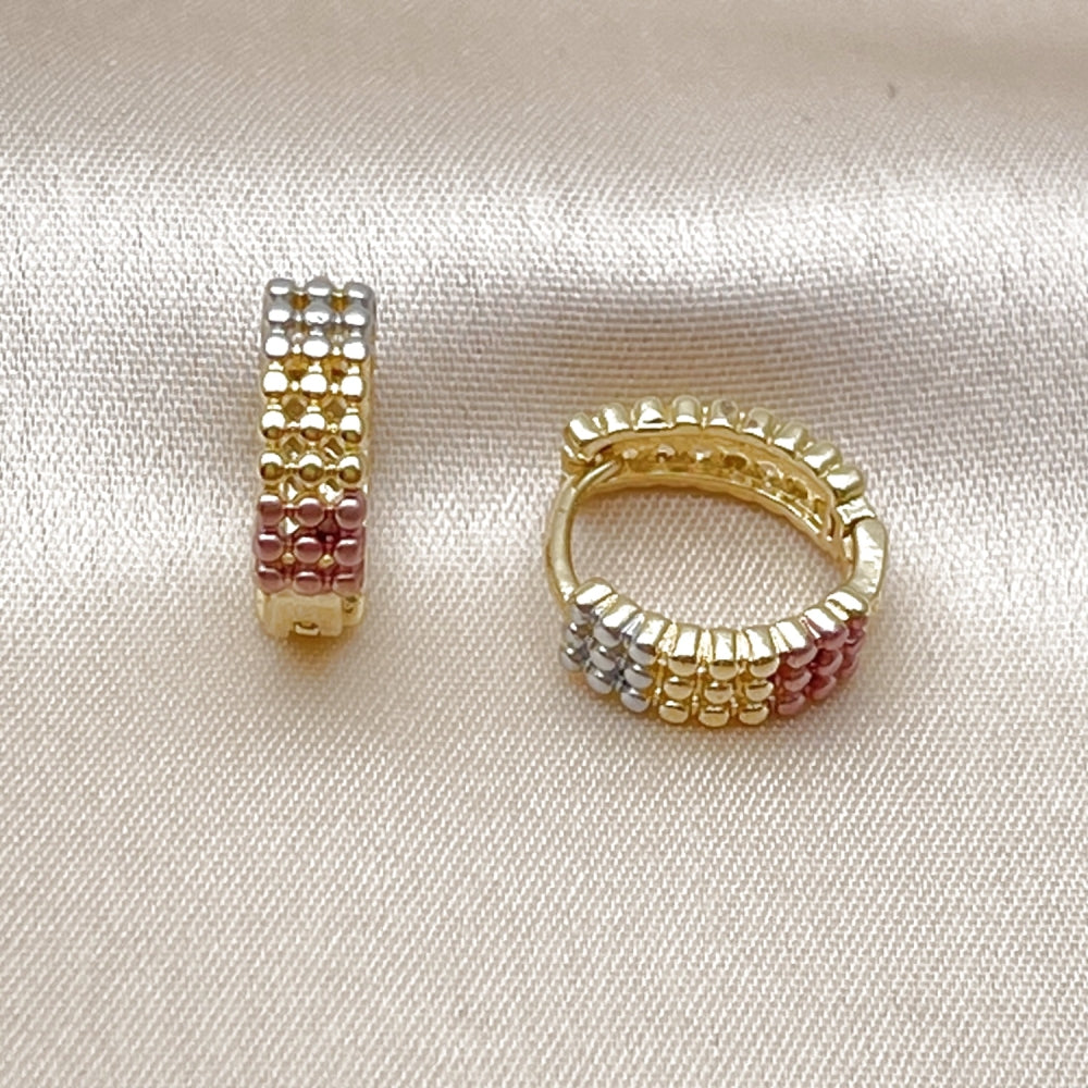 Oro Laminado Huggie Hoop, Gold Filled Style Polished, Tricolor