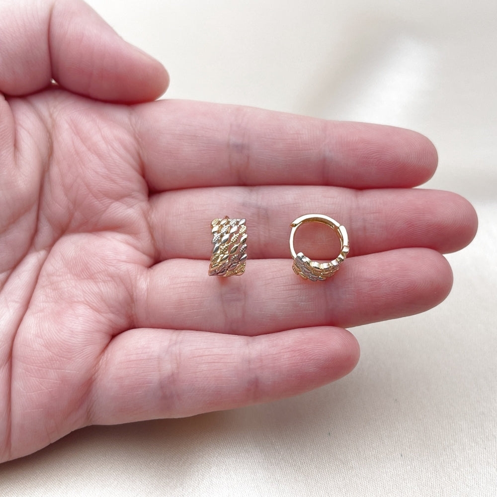 Oro Laminado Huggie Hoop, Gold Filled Style Diamond Cutting Finish, Tricolor