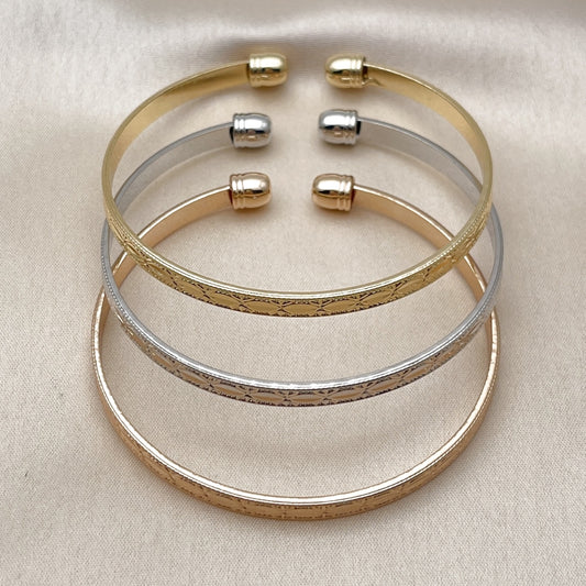 Oro Laminado Trio Bangle, Gold Filled Style Diamond Cutting Finish, Tricolor