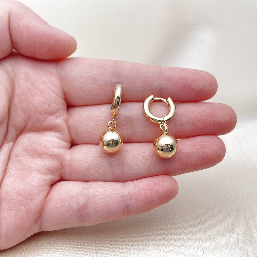 Oro Laminado Dangle Earring, Gold Filled Style Ball Design, Polished, Golden Finish