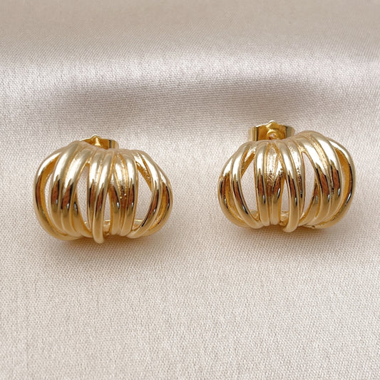 Oro Laminado Stud Earring, Gold Filled Style Twist Design, Polished, Golden Finish