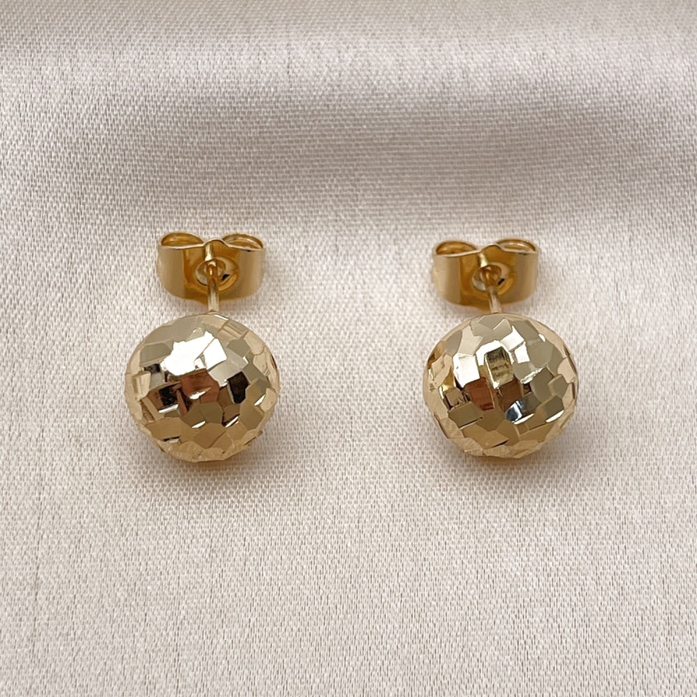 Oro Laminado Stud Earring, Gold Filled Style Diamond Cutting Finish, Golden Finish