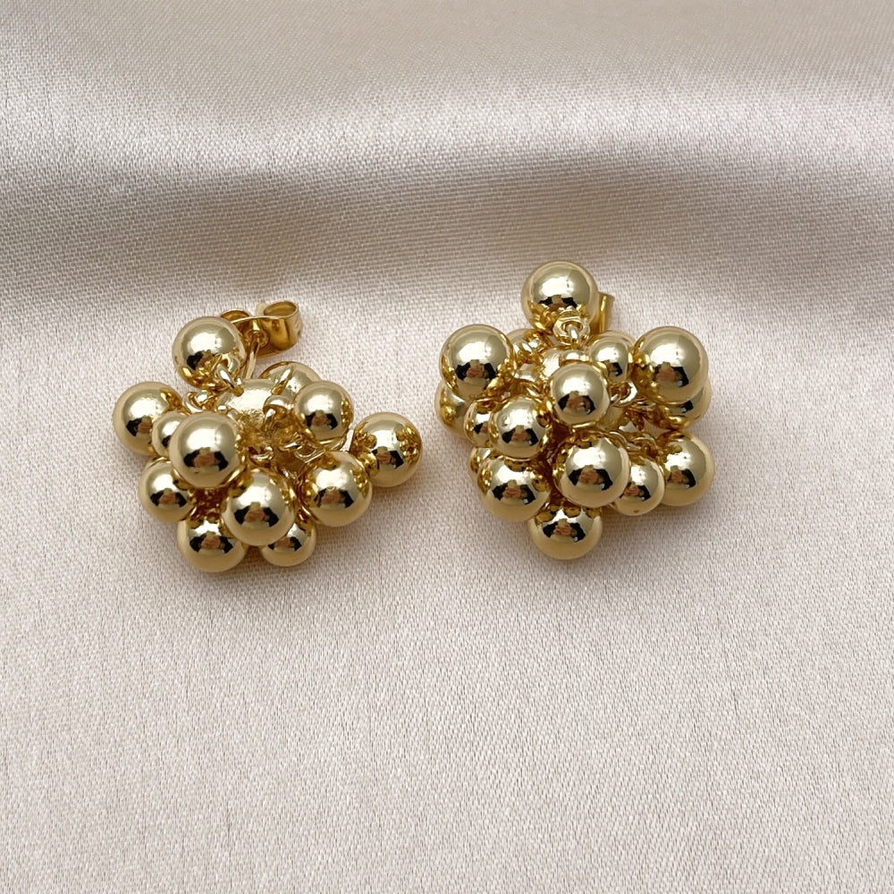 Oro Laminado Stud Earring, Gold Filled Style Ball Design, Polished, Golden Finish