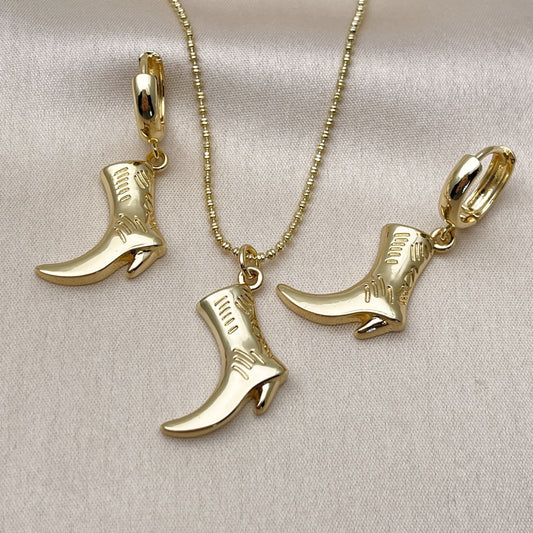 Oro Laminado Earring and Pendant Adult Set, Gold Filled Style Shoes Design, Polished, Golden Finish