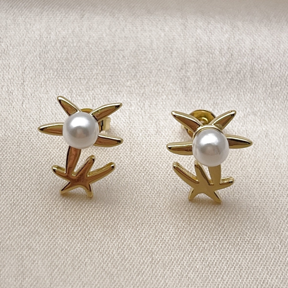 Oro Laminado Stud Earring, Gold Filled Style Star Design, with Ivory Pearl, Polished, Golden Finish