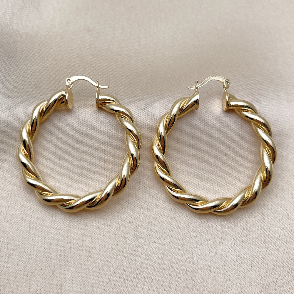 Oro Laminado Medium Hoop, Gold Filled Style Twist and Hollow Design, Polished, Golden Finish