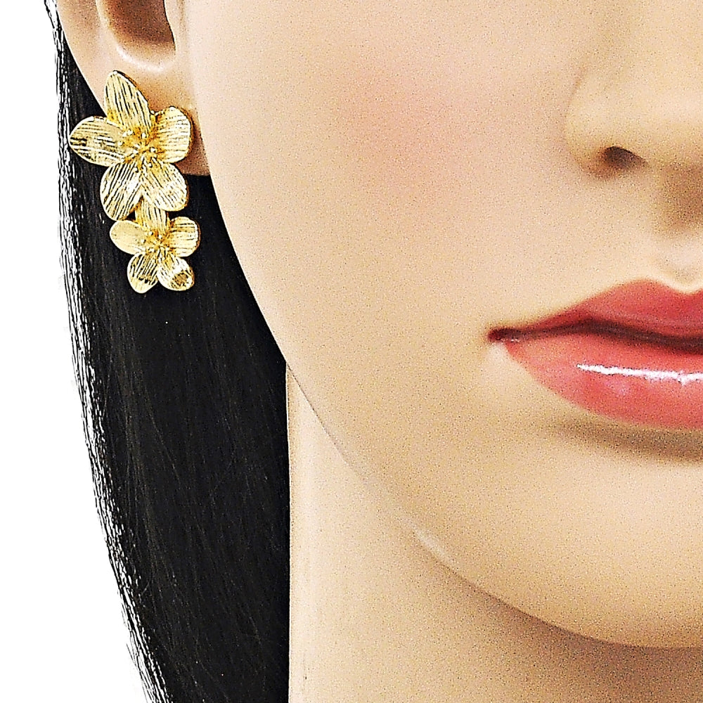 Oro Laminado Stud Earring, Gold Filled Style Flower Design, Diamond Cutting Finish, Golden Finish