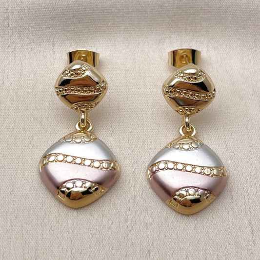 Oro Laminado Stud Earring, Gold Filled Style Polished, Tricolor