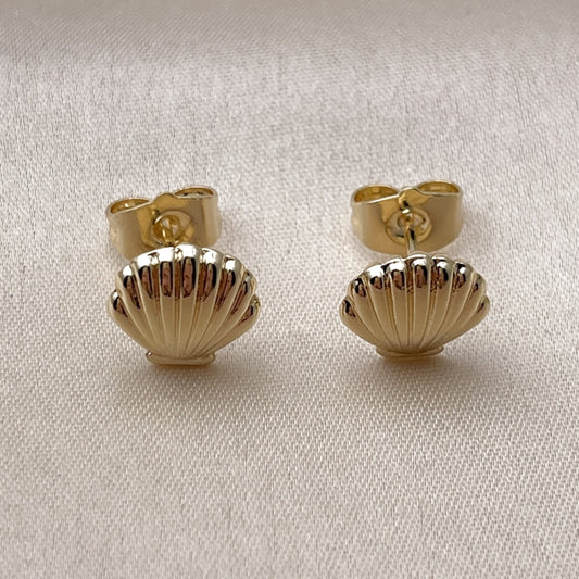 Oro Laminado Stud Earring, Gold Filled Style Shell and Hollow Design, Polished, Golden Finish