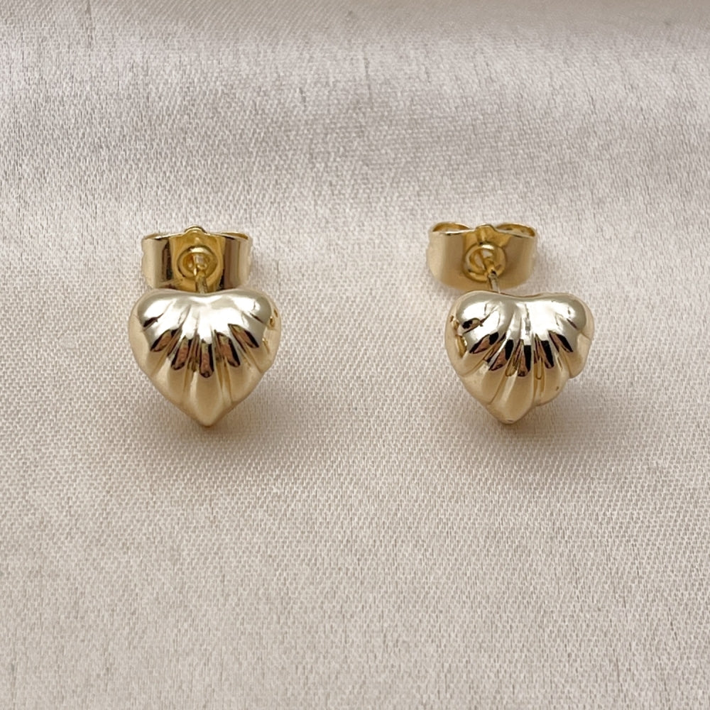 Oro Laminado Stud Earring, Gold Filled Style Heart and Hollow Design, Polished, Golden Finish