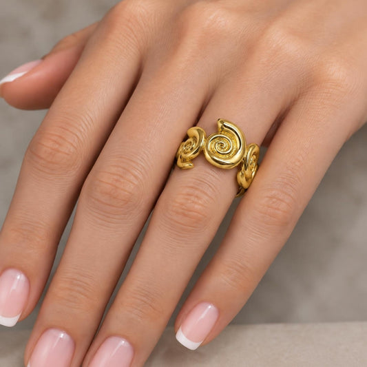 Oro Laminado Elegant Ring, Gold Filled Style Snail Design, Polished, Golden Finish