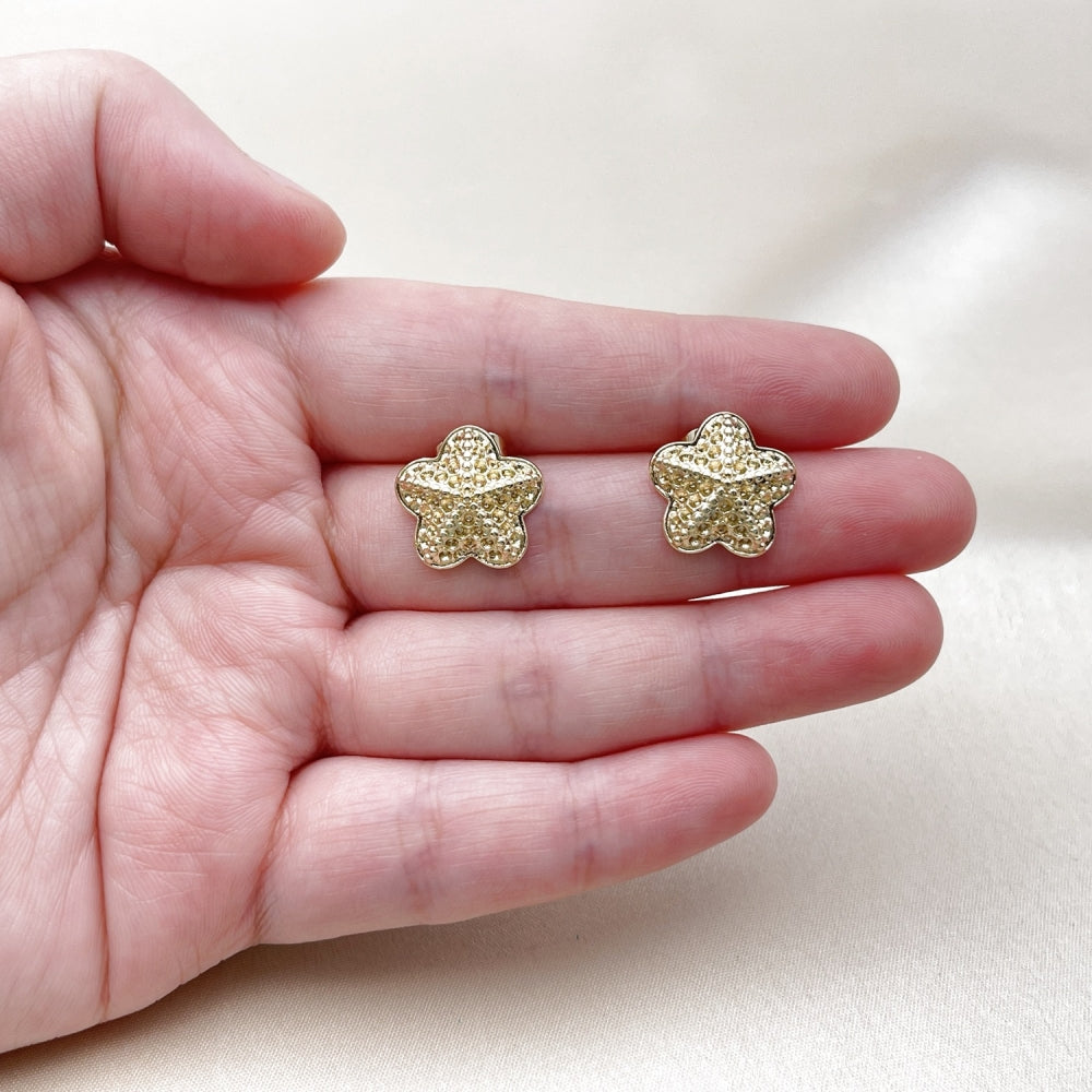 Oro Laminado Stud Earring, Gold Filled Style Star and Flower Design, Diamond Cutting Finish, Golden Finish