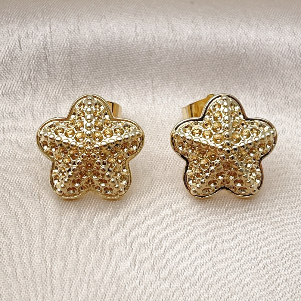 Oro Laminado Stud Earring, Gold Filled Style Star and Flower Design, Diamond Cutting Finish, Golden Finish