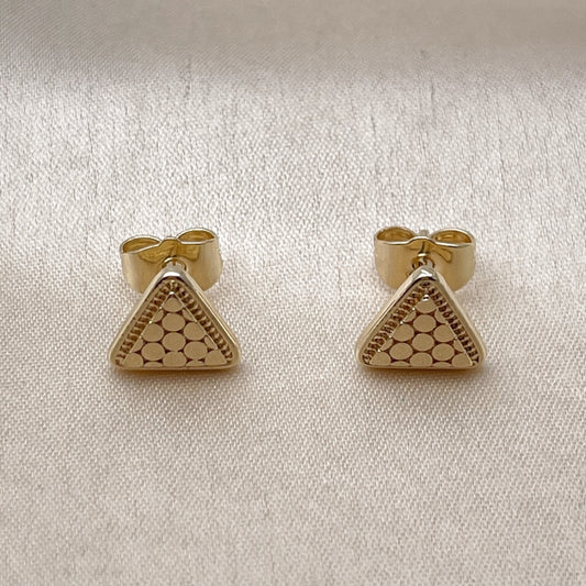 Oro Laminado Stud Earring, Gold Filled Style Diamond Cutting Finish, Golden Finish