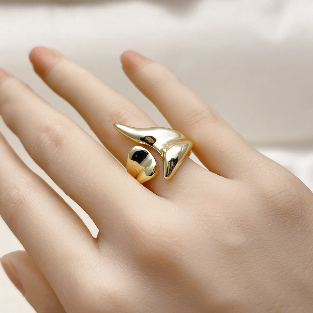 Oro Laminado Elegant Ring, Gold Filled Style Polished, Golden Finish