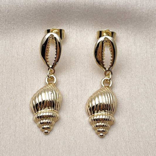 Oro Laminado Dangle Earring, Gold Filled Style Snail Design, Polished, Golden Finish
