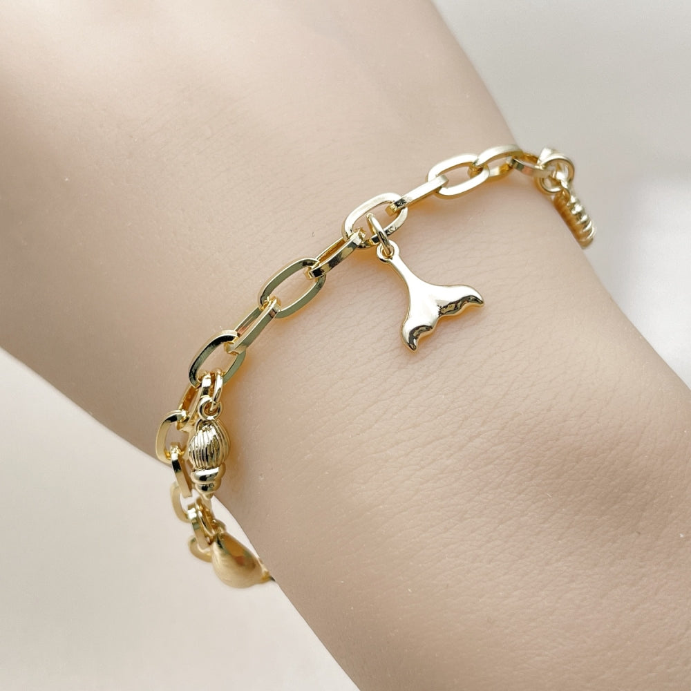 Oro Laminado Charm Bracelet, Gold Filled Style Shell and Snail Design, Polished, Golden Finish