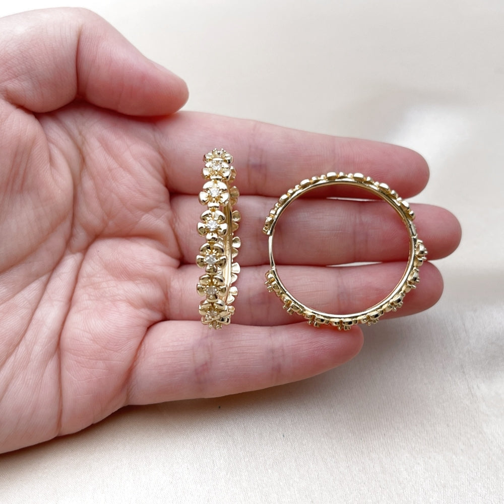 Oro Laminado Huggie Hoop, Gold Filled Style Flower Design, with White Cubic Zirconia, Polished, Golden Finish