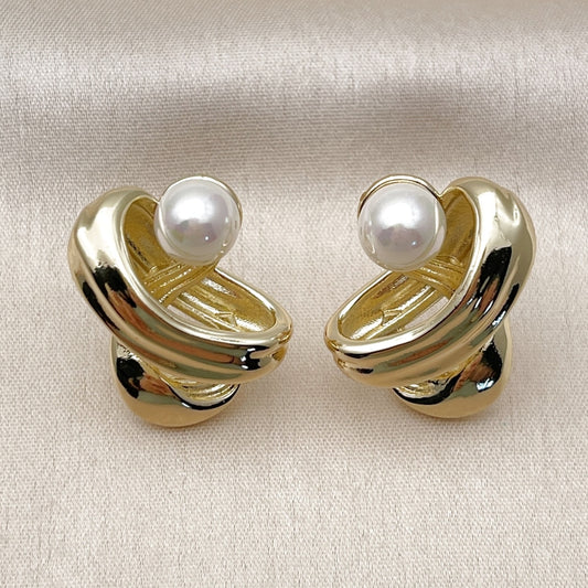 Oro Laminado Stud Earring, Gold Filled Style Ball Design, with Ivory Pearl, Polished, Golden Finish