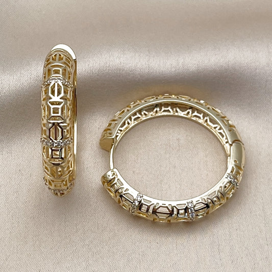 Oro Laminado Huggie Hoop, Gold Filled Style Filigree Design, with White Micro Pave, Polished, Golden Finish