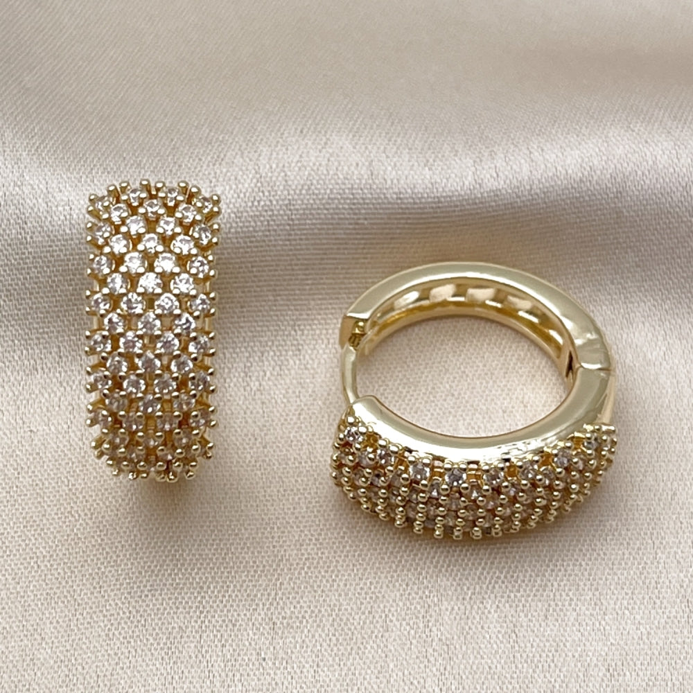 Oro Laminado Huggie Hoop, Gold Filled Style Heart Design, with White Cubic Zirconia, Polished, Golden Finish