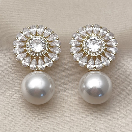 Oro Laminado Stud Earring, Gold Filled Style Ball and Cluster Design, with White Cubic Zirconia and Ivory Pearl, Polished, Golden Finish