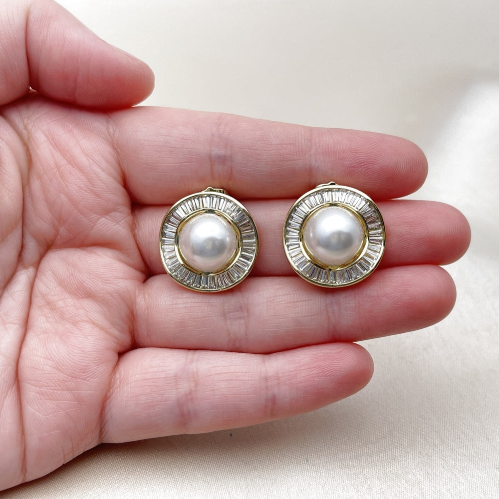 Oro Laminado Stud Earring, Gold Filled Style Cluster and Baguette Design, with White Cubic Zirconia and Ivory Pearl, Polished, Golden Finish
