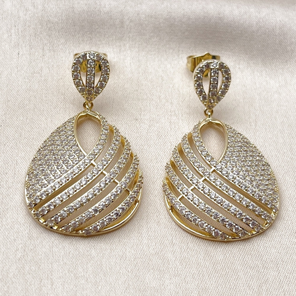 Oro Laminado Dangle Earring, Gold Filled Style Teardrop Design, with White Cubic Zirconia, Polished, Golden Finish