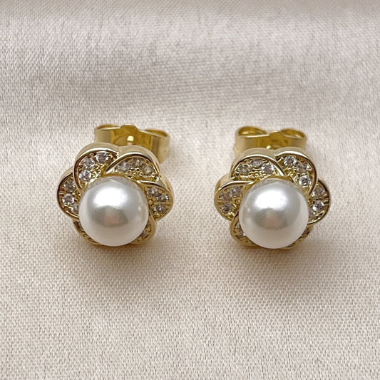 Oro Laminado Stud Earring, Gold Filled Style Flower and Cluster Design, with Ivory Pearl and White Micro Pave, Polished, Golden Finish