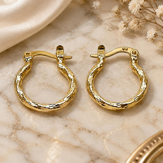 Oro Laminado Small Hoop, Gold Filled Style Twist Design, Diamond Cutting Finish, Golden Finish