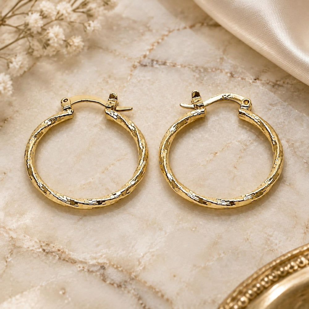 Oro Laminado Small Hoop, Gold Filled Style Twist Design, Diamond Cutting Finish, Golden Finish