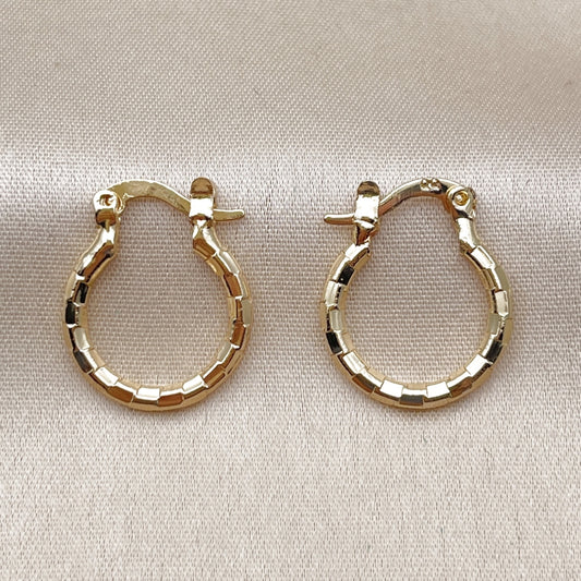 Oro Laminado Small Hoop, Gold Filled Style Diamond Cutting Finish, Golden Finish