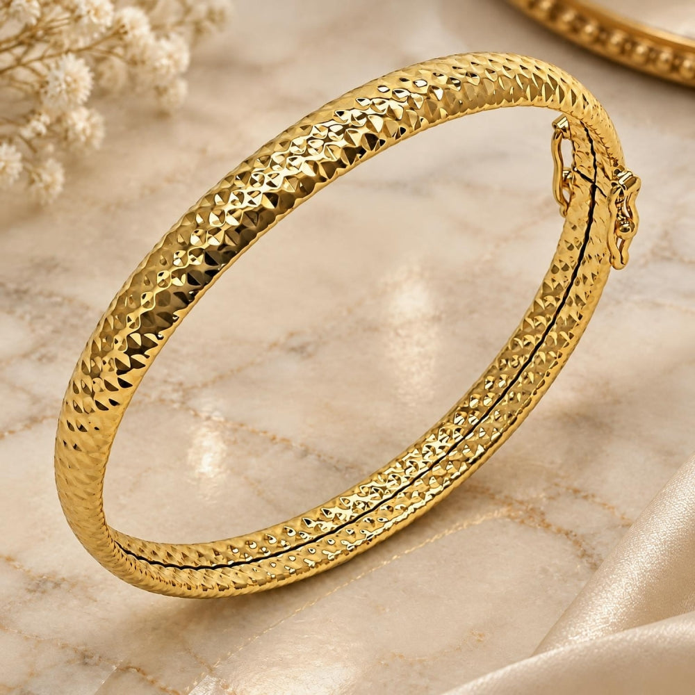 Oro Laminado Individual Bangle, Gold Filled Style Hollow Design, Diamond Cutting Finish, Golden Finish