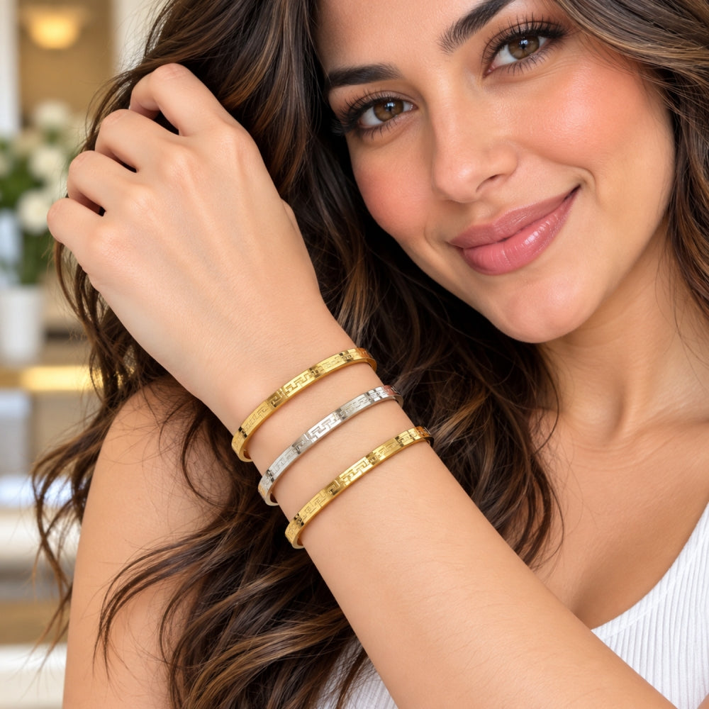 Oro Laminado Trio Bangle, Gold Filled Style Ball and Twist Design, with White Cubic Zirconia, Polished, Tricolor