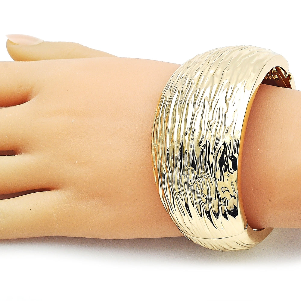 Oro Laminado Individual Bangle, Gold Filled Style Diamond Cutting Finish, Golden Finish