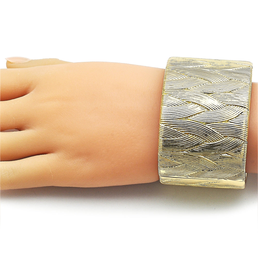 Oro Laminado Individual Bangle, Gold Filled Style Twist Design, Diamond Cutting Finish, Golden Finish