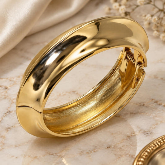 Oro Laminado Individual Bangle, Gold Filled Style Polished, Golden Finish