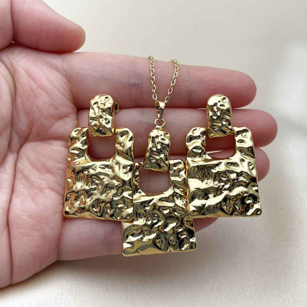 Oro Laminado Earring and Pendant Adult Set, Gold Filled Style Lock Design, Polished, Golden Finish