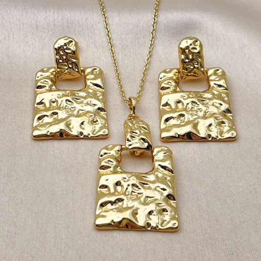Oro Laminado Earring and Pendant Adult Set, Gold Filled Style Lock Design, Polished, Golden Finish