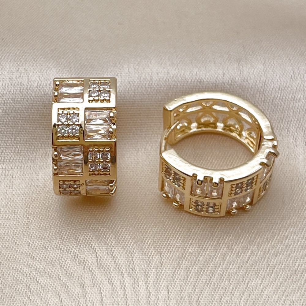 Oro Laminado Huggie Hoop, Gold Filled Style Baguette Design, with White Cubic Zirconia, Polished, Golden Finish