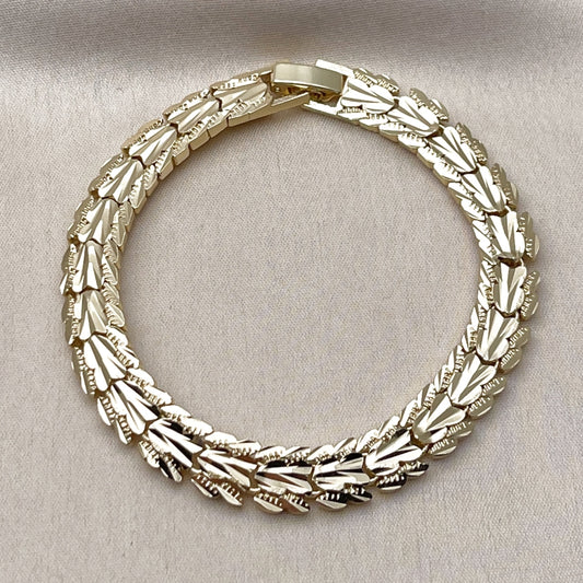 Oro Laminado Solid Bracelet, Gold Filled Style Heart Design, Diamond Cutting Finish, Golden Finish
