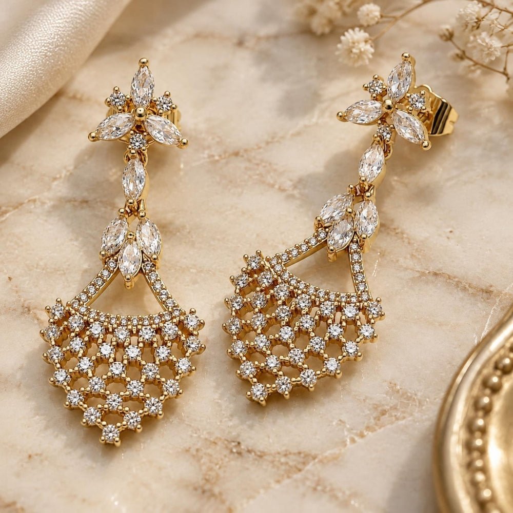 Oro Laminado Long Earring, Gold Filled Style Polished, Golden Finish