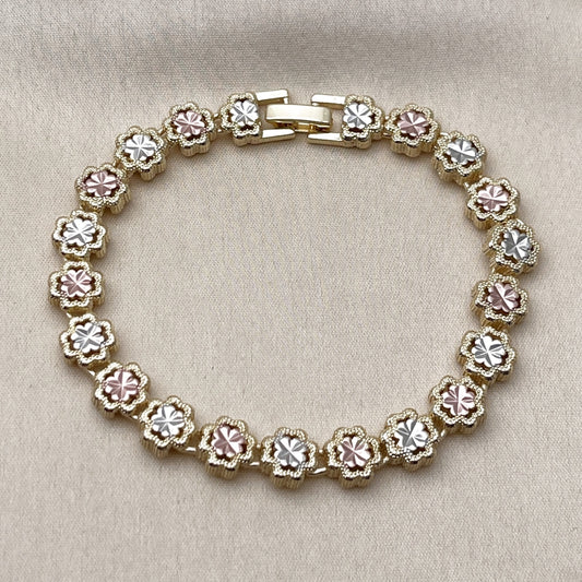 Oro Laminado Solid Bracelet, Gold Filled Style Four-leaf Clover Design, Diamond Cutting Finish, Tricolor
