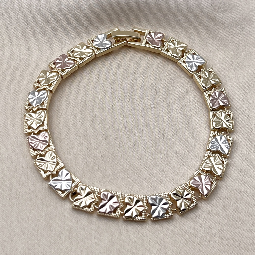 Oro Laminado Solid Bracelet, Gold Filled Style Heart Design, Diamond Cutting Finish, Tricolor